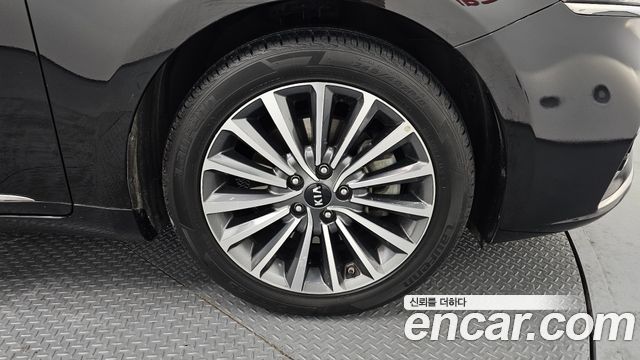 Kia K7 из Кореи Encar