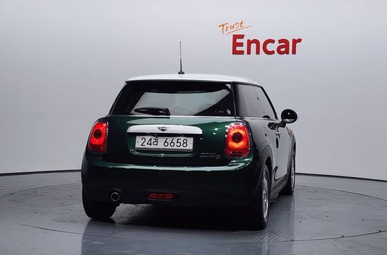 Mini Cooper Standard 3rd — пробег 110 250 км — фото 4 из 5