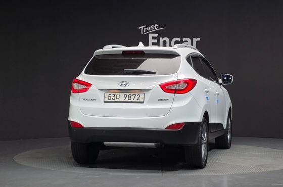 Hyundai Tucson Diesel(e-VGT) 2WD Smart special — пробег 133 048 км — фото 4 из 5