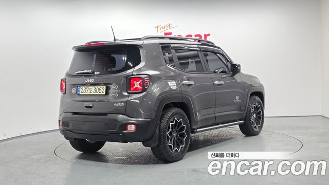 Jeep Renegade 2.4 Longitude High — пробег 140 924 км — фото 2 из 5