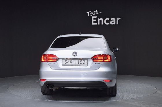Volkswagen Jetta 2.0 TDI 6th — пробег 106 638 км — фото 4 из 5