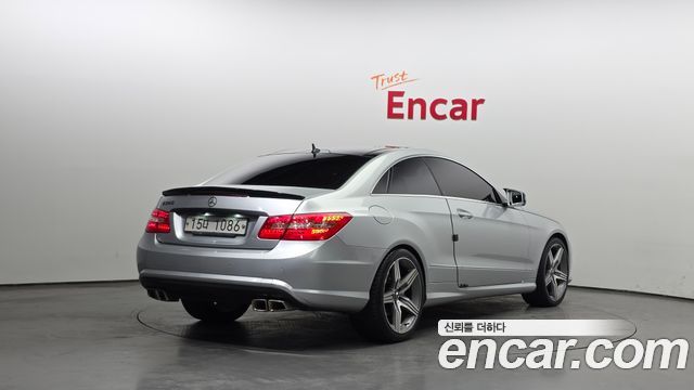 Mercedes-Benz E-Class из Кореи Encar