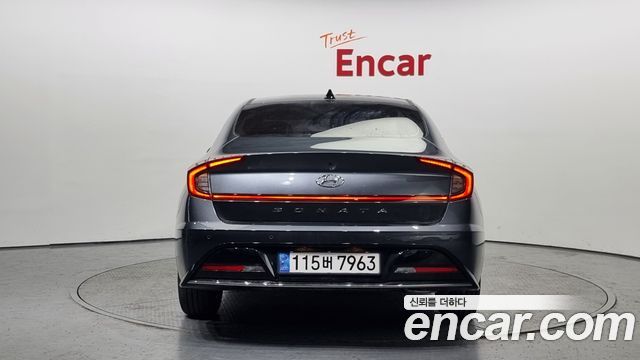 Hyundai Sonata 2.0 Premium Plus — пробег 12 999 км — фото 4 из 5