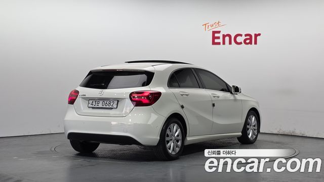 Mercedes-Benz A-Class из Кореи Encar