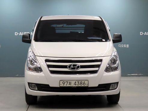 Hyundai Starex 3-Seater VAN CVX Deluxe — пробег 323 971 км — фото 2 из 5
