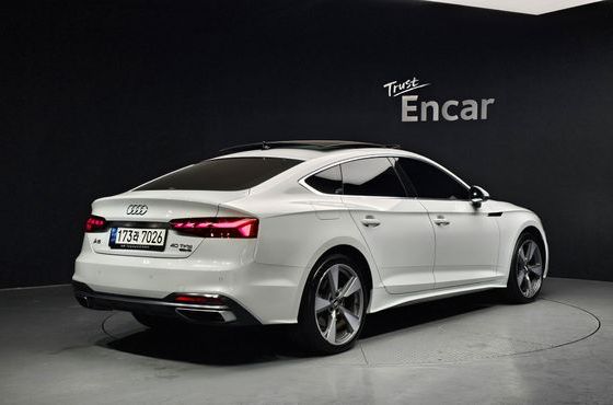 Audi A5 40 TFSI Quattro Sportback — пробег 49 911 км — фото 2 из 5
