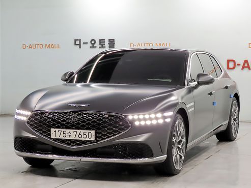 Genesis G90 Gasoline 3.5 Turbo e-S/C AWD — пробег 5 408 км — фото 1 из 5