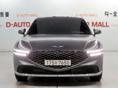 Genesis G90 Gasoline 3.5 Turbo e-S/C AWD — пробег 5 408 км — фото 2 из 5