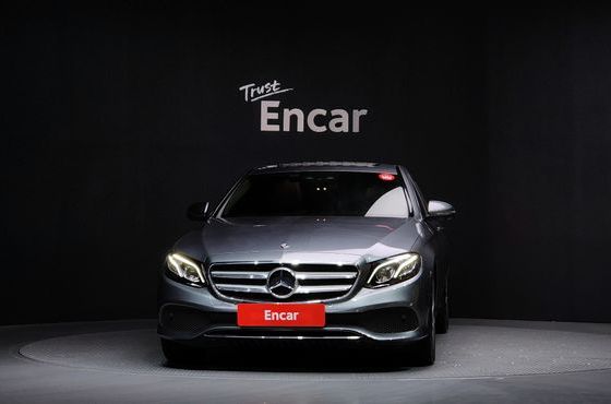 Mercedes-Benz E-Class E300 4MATIC Avnatgarde — пробег 52 822 км — фото 3 из 5
