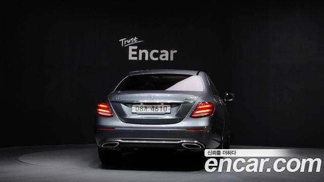 Mercedes-Benz E-Class E300 4MATIC Avnatgarde — пробег 52 822 км — фото 4 из 5