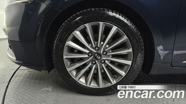 Kia K7 из Кореи Encar