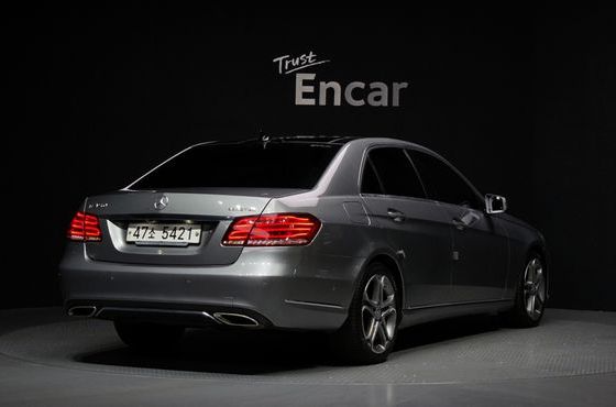 Mercedes-Benz E-Class E250 BlueTec 4MATIC AV — пробег 100 230 км — фото 2 из 5