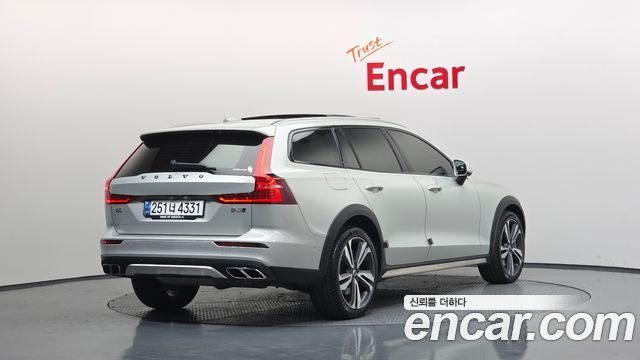 Volvo V60 из Кореи Encar
