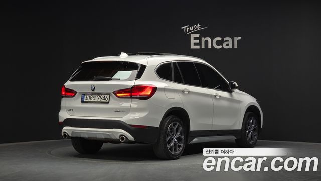 BMW X1 xDrive 20i xLine — пробег 116 026 км — фото 2 из 5