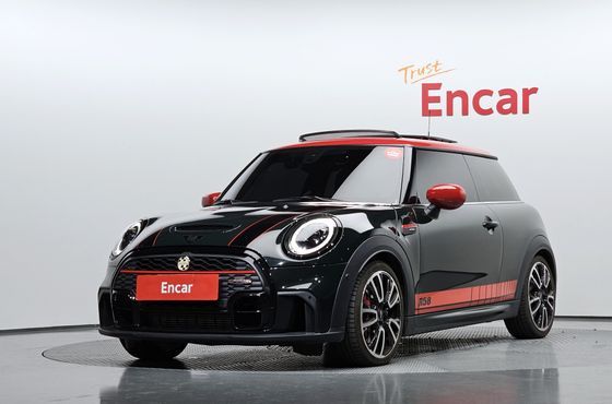 Mini Cooper JCW 3rd Generation — пробег 31 360 км — фото 1 из 5