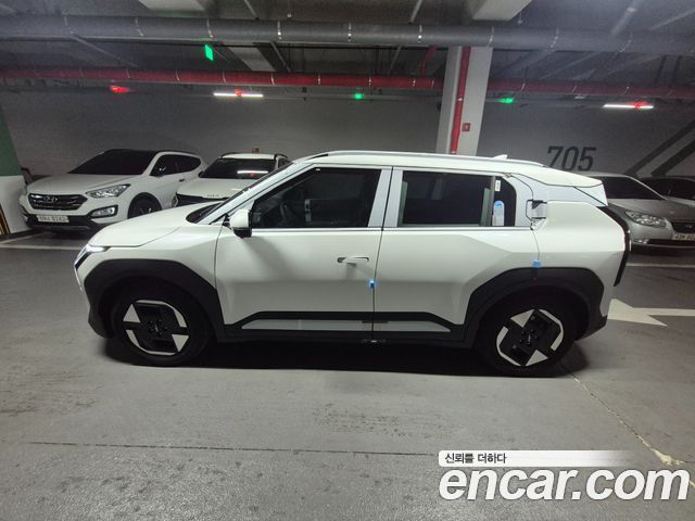 Kia EV3 Long Range 2WD Earth — пробег 3 400 км — фото 4 из 5