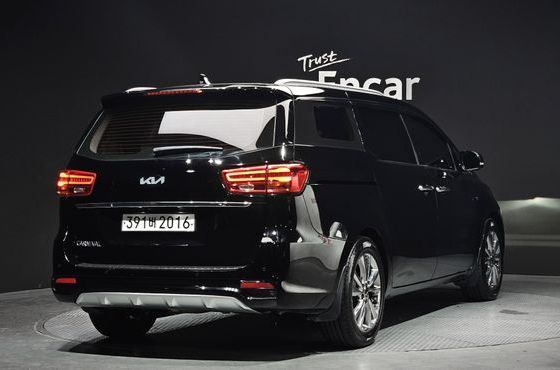 Kia Carnival 9-Seater Noblesse Special — пробег 103 573 км — фото 2 из 5