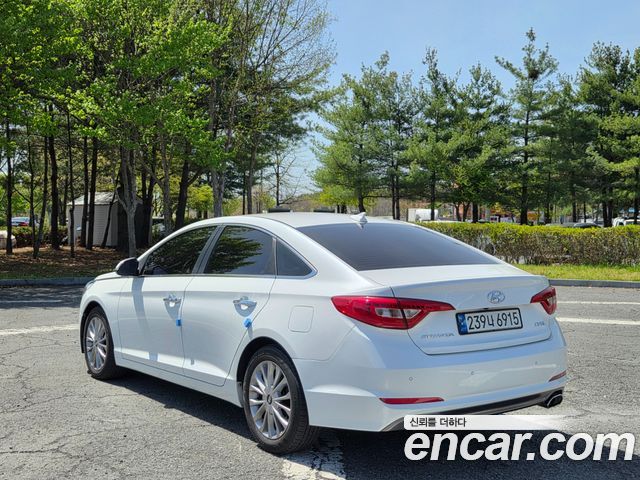 Hyundai Sonata 2.0 Smart Special — пробег 166 609 км — фото 3 из 5