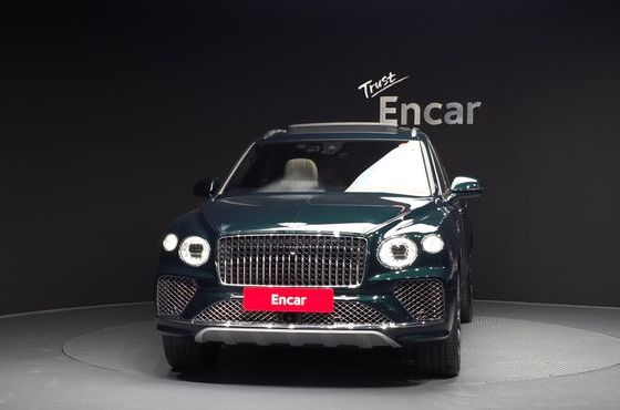 Bentley Bentayga 4.0 V8 EWB First Edition — пробег 47 921 км — фото 3 из 5
