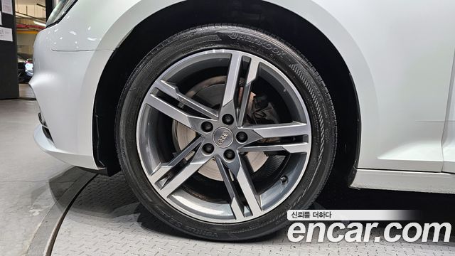 Audi A4 из Кореи Encar