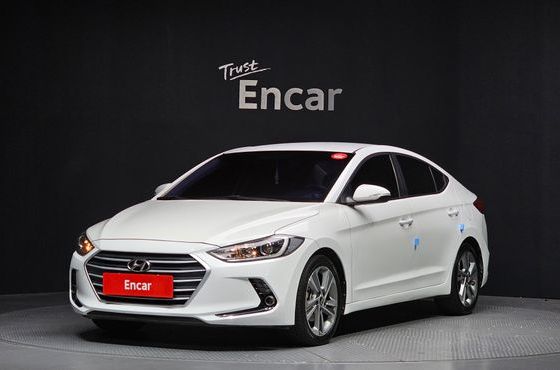 Hyundai AVANTE 1.6 GDI Value Plus — пробег 121 190 км — фото 1 из 5