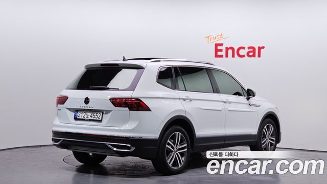 Volkswagen Tiguan 2.0 TSI Prestige — пробег 33 080 км — фото 2 из 5