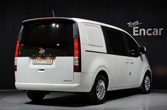Hyundai Staria Cargo 5-Seater Modern — пробег 59 754 км — фото 2 из 5