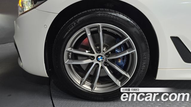 BMW 5-Series 530i xDrive M Sport Package Plus — пробег 131 142 км — фото 5 из 5