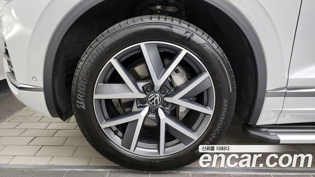 Volkswagen Touareg из Кореи Encar