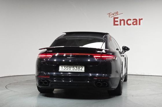 Porsche Panamera 4.0 GTS — пробег 37 723 км — фото 4 из 5