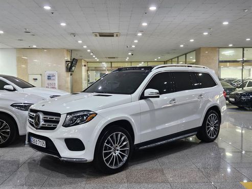 Mercedes-Benz GLS-Class GLS500 4MATIC — пробег 106 144 км — фото 1 из 5