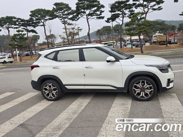Kia Seltos из Кореи Encar
