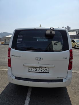 Hyundai Starex 5-Seater VAN CVX Luxury — пробег 201 160 км — фото 2 из 5