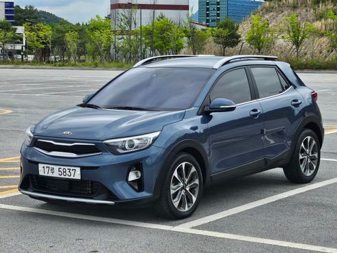 Kia Stonic Diesel 1.6 Deluxe — пробег 174 051 км — фото 1 из 5