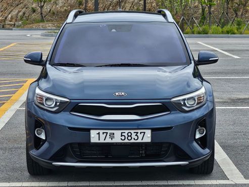 Kia Stonic Diesel 1.6 Deluxe — пробег 174 051 км — фото 2 из 5