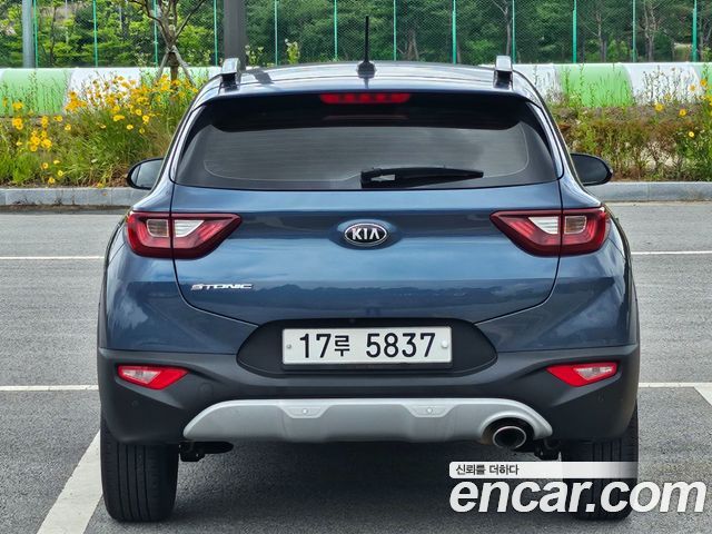 Kia Stonic Diesel 1.6 Deluxe — пробег 174 051 км — фото 5 из 5