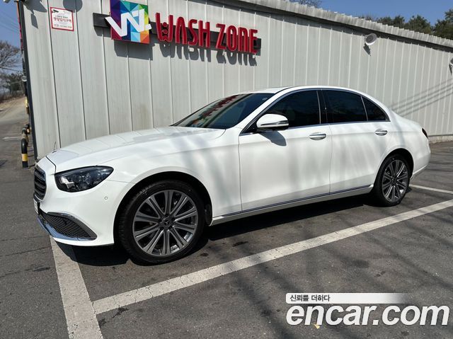 Mercedes-Benz E-Class E350 4MATIC Exclusive — пробег 31 000 км — фото 2 из 5
