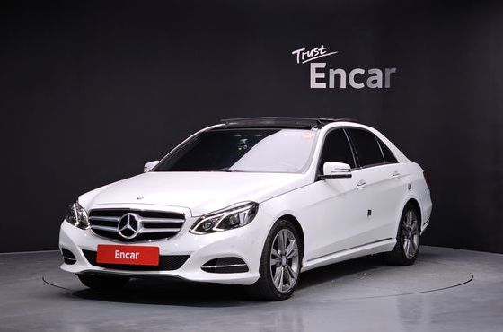 Mercedes-Benz E-Class E300 4MATIC Avantgarde — пробег 110 449 км — фото 1 из 5