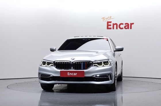 BMW 5-Series 530i Luxury Plus — пробег 74 438 км — фото 3 из 5