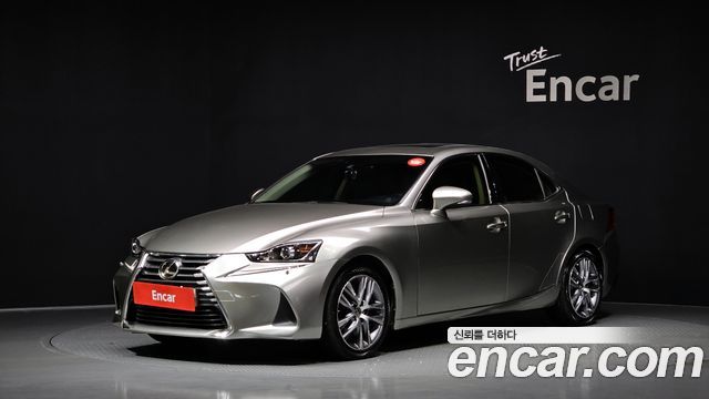 Lexus IS Supreme — пробег 43 957 км — фото 1 из 5