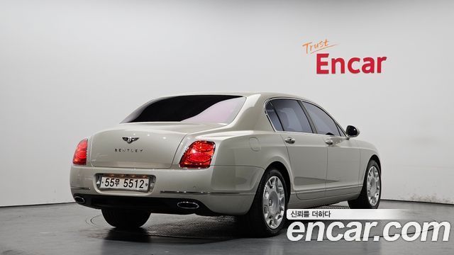 Bentley Flying Spur 6.0 — пробег 58 798 км — фото 2 из 5