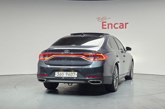 Hyundai Grandeur 3.0 Exclusive Special — пробег 68 653 км — фото 4 из 5