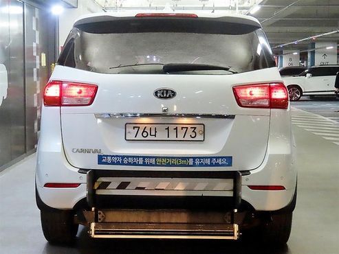 Kia Carnival 6-seater Wheelchair lift — пробег 212 270 км — фото 4 из 5