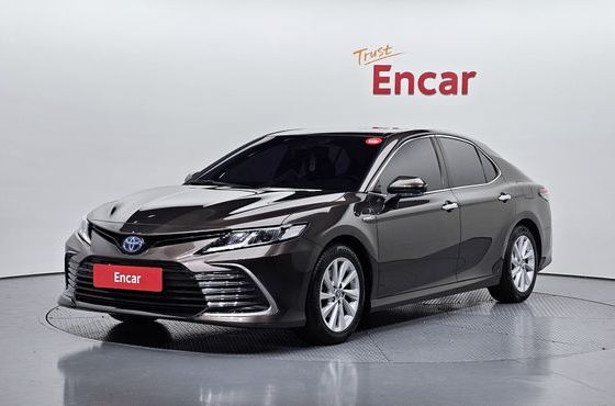 Toyota Camry 2.5 LE Hybrid — пробег 85 030 км — фото 1 из 5