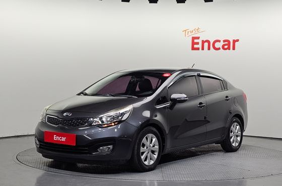 Kia pride 1.6 GDI Sedan Luxury — пробег 76 683 км — фото 1 из 5