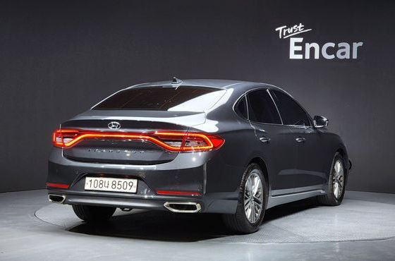 Hyundai Grandeur 3.0 LPi Modern Basic (Rental Car) — пробег 113 154 км — фото 2 из 5