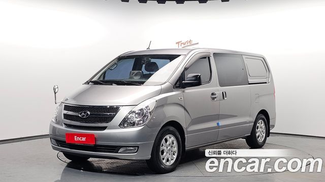 Hyundai Starex 5-Seater VAN CVX Luxury — пробег 117 530 км — фото 1 из 5