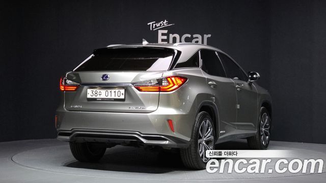 Lexus RX Executive — пробег 58 301 км — фото 2 из 5