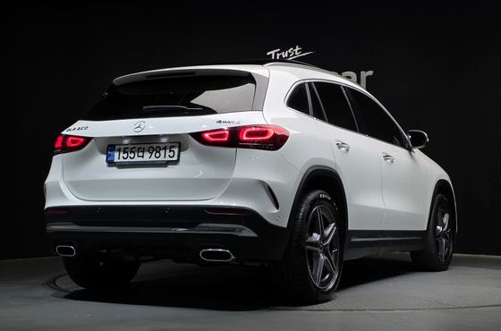 Mercedes-Benz GLA-Class GLA250 4MATIC — пробег 23 204 км — фото 2 из 5