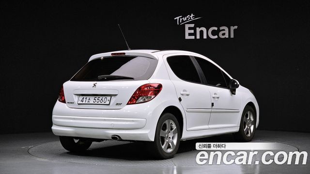 Peugeot 207 из Кореи Encar